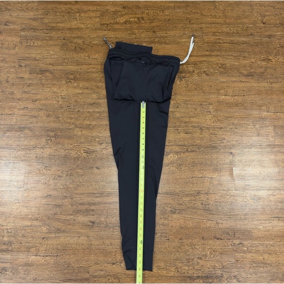 Vuori Black Sunday Performance Jogger Gym Athleisure Sweatpants Men S 28x28 V416 - Picture 6 of 7